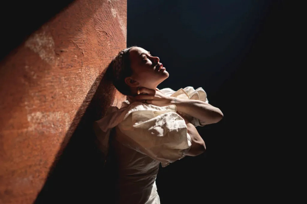 Anna Karenina, Republique, Foto Camilla Winther